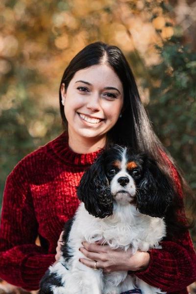 Laura Hernandez headshot