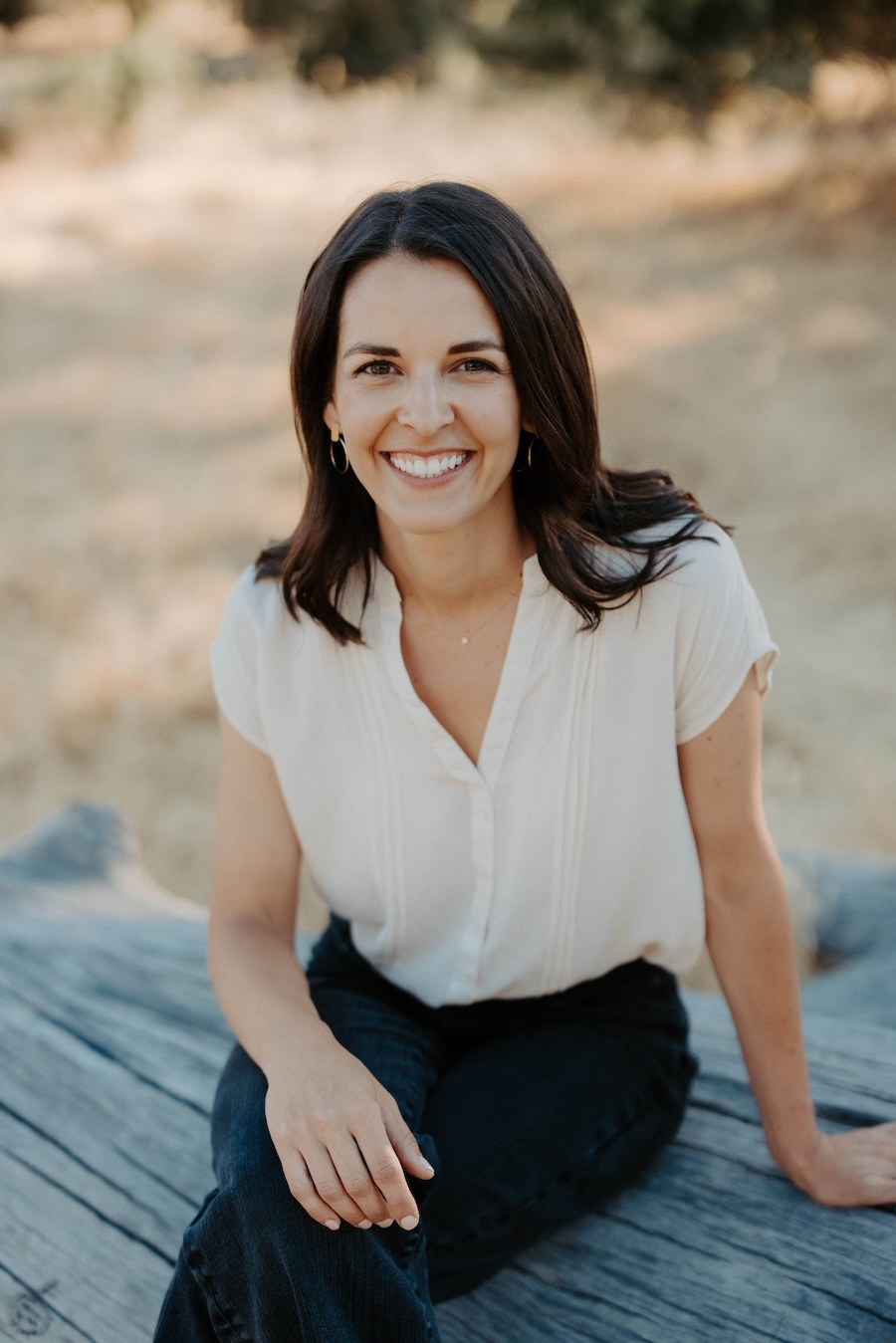Ali Ross headshot