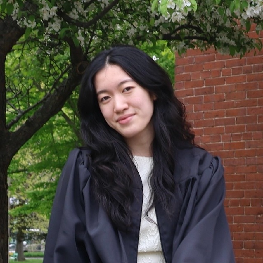 Miranda Maung headshot