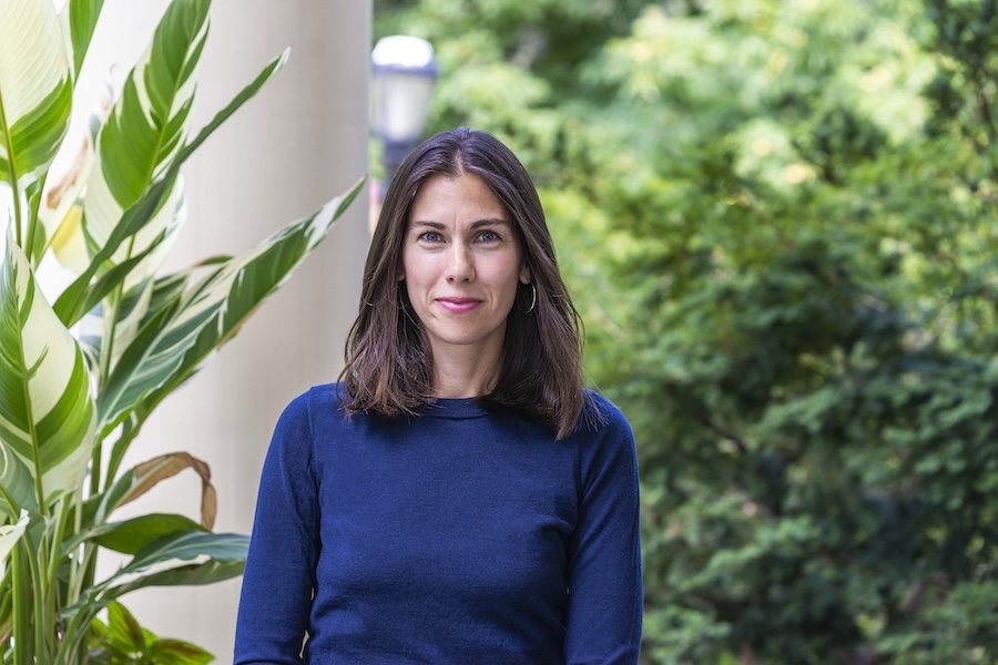 Molly Farneth headshot