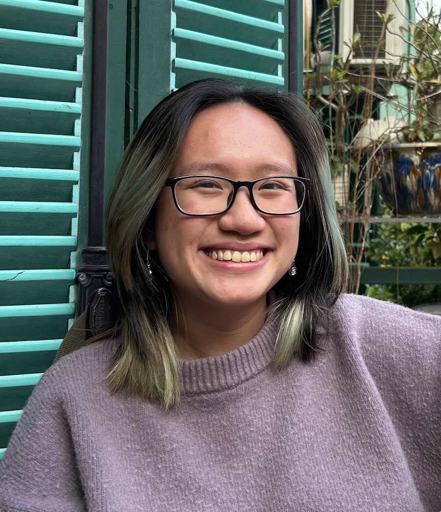 Khue Anh Tran headshot