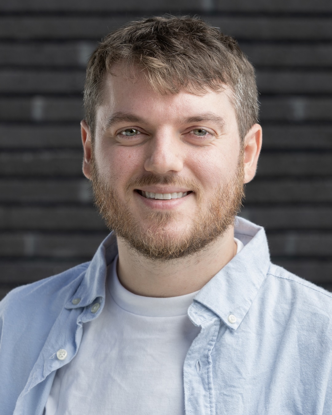 Alex Black headshot