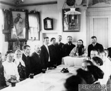 Historical Image Tea Time Image