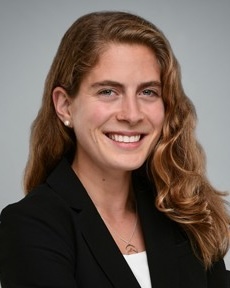 Alex Glowacky headshot