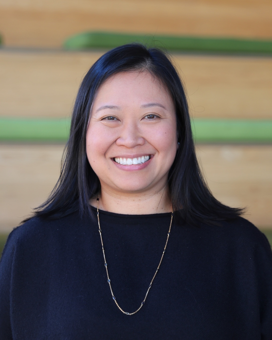 Linda Tan Buckley headshot