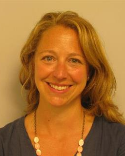 Rebecca Banks headshot